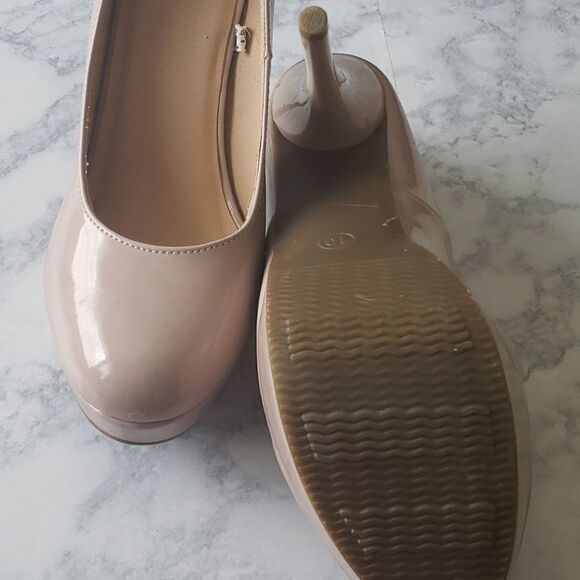 Nude Stilletos - Picture 4 of 9